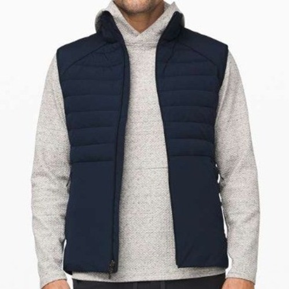 Lululemon Mens Down For It All Vest True Navy Blue Puffer, Size L